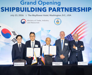Read more about the article HD Hyundai Samho Secures Order for Four Port Cranes at Port of Tacoma, Advancing MASGA Project