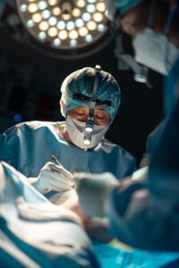 Read more about the article Edopi Health Care Clinic Highlights Breast Implant Care as Vietnam Expands Focus on Medical Tourism