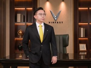 Read more about the article PHAM NHAT VUONG AND PHAM THU HUONG TRANSITION LEADERSHIP ROLES AT VINFAST AND GSM