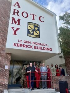 Read more about the article FLORIDA SOUTHERN COLLEGE HONORS DISTINGUISHED ALUMNUS LT. GEN. DONALD L. KERRICK WITH ROTC BUILDING DEDICATION AND STATEWIDE RAIDER COMPETITION